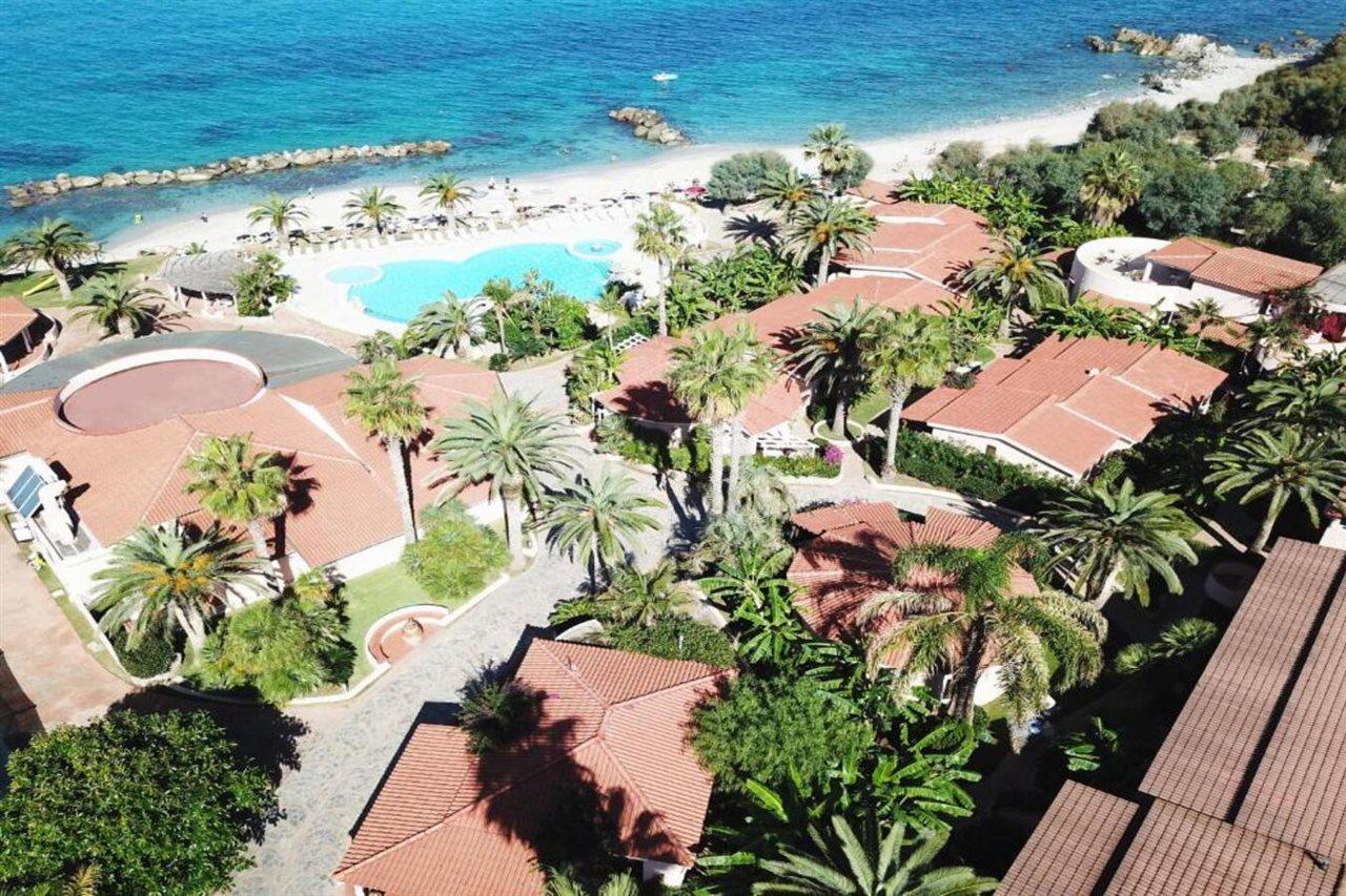 Hotel Villaggio Cala Di Volpe Capo Vaticano Exterior foto