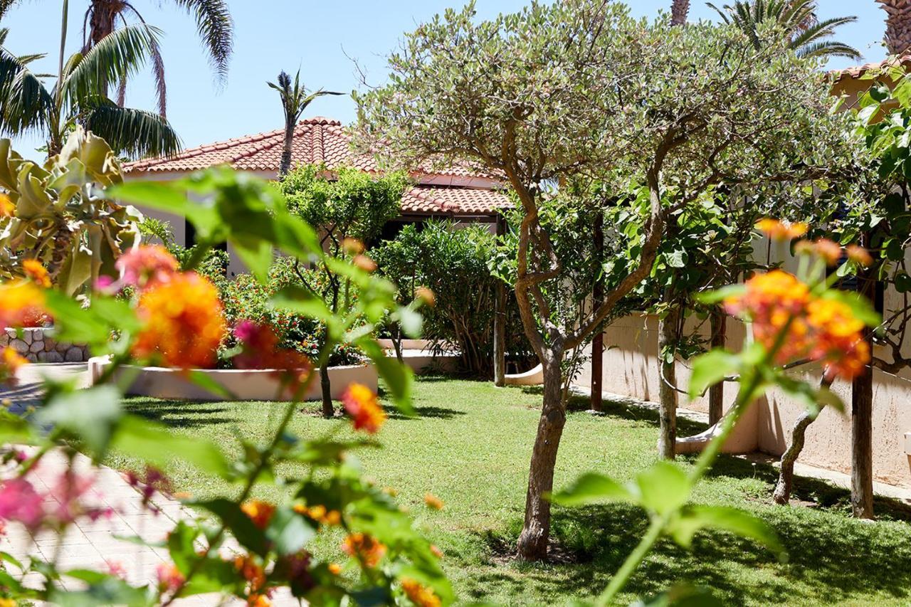 Hotel Villaggio Cala Di Volpe Capo Vaticano Exterior foto